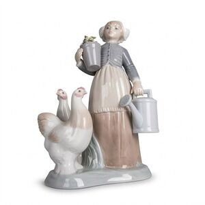 Lladro 1103 Girl with Hen and Chickens Figurine Glossy Porcelain Retired Box